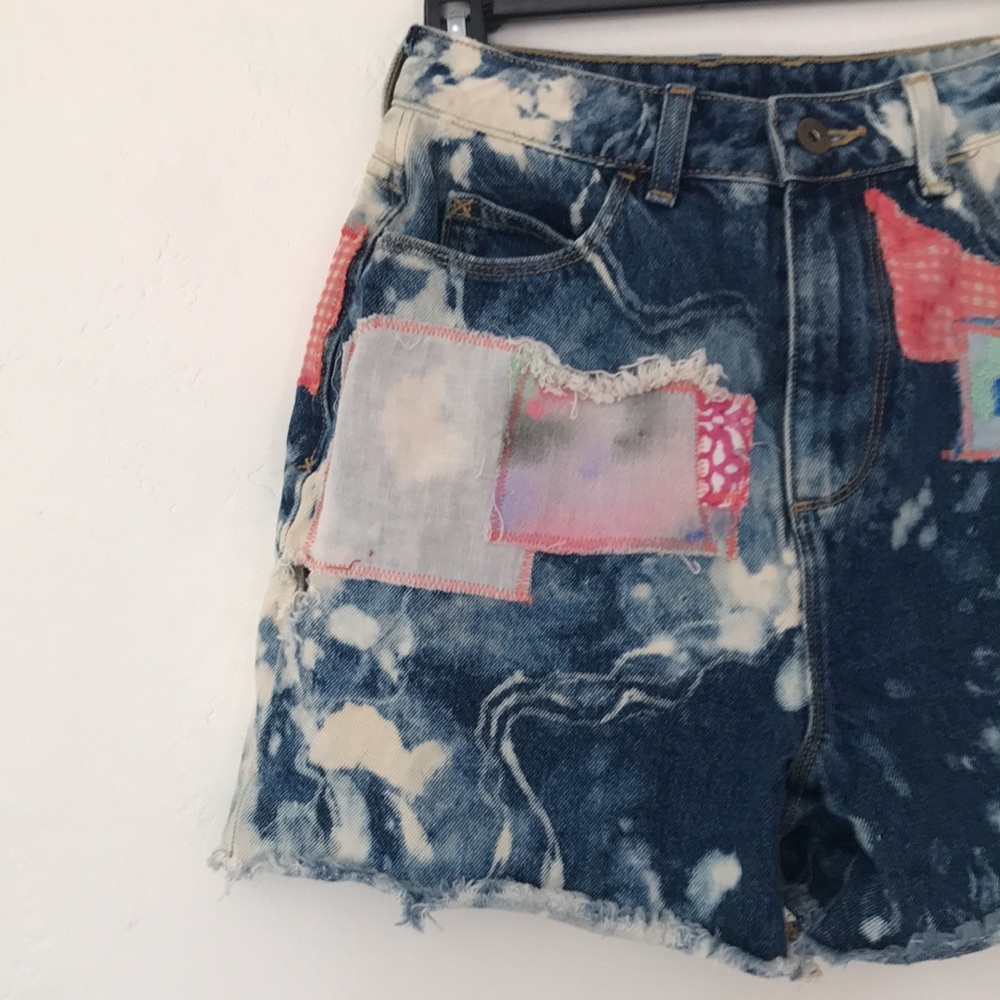 Vintage High-Waisted Distressed Denim Shorts